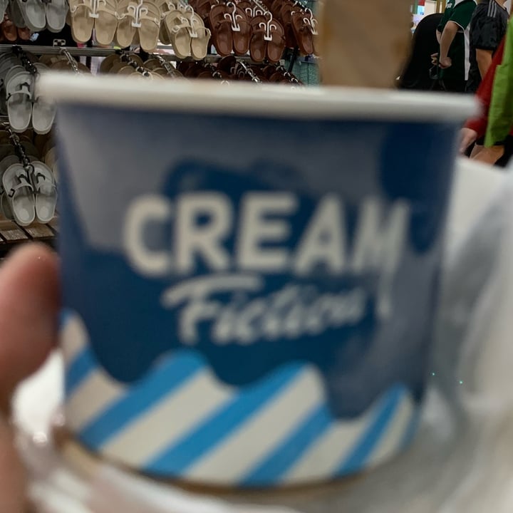 photo of Cream Fiction Chocolate ice cream shared by @poppyprl on  16 Nov 2022 - review