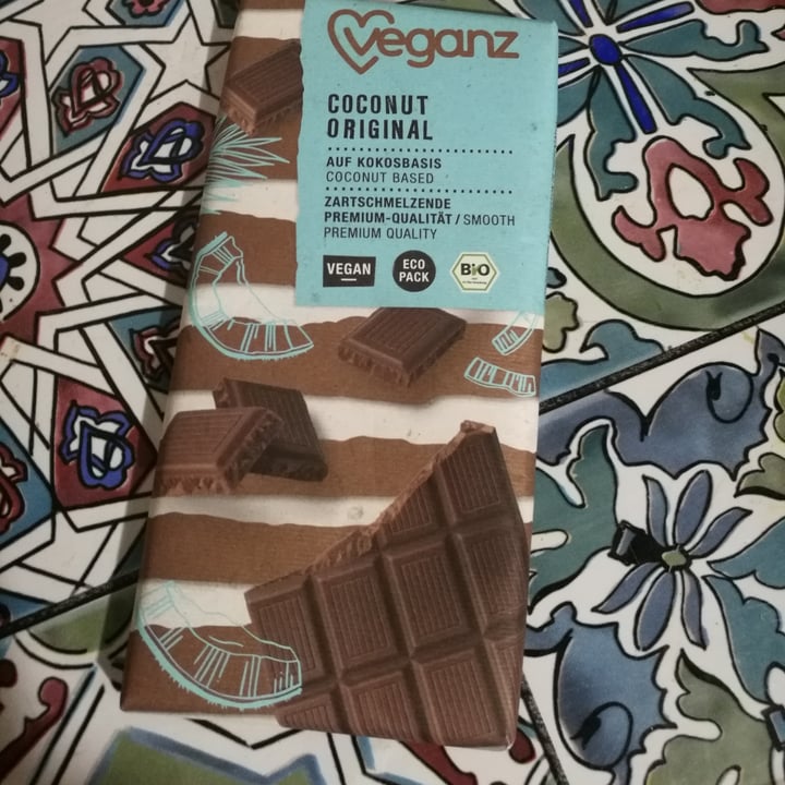 review photo of Veganz Coconut Original Chocolate shared by @tuk on 12 May 2022 - review