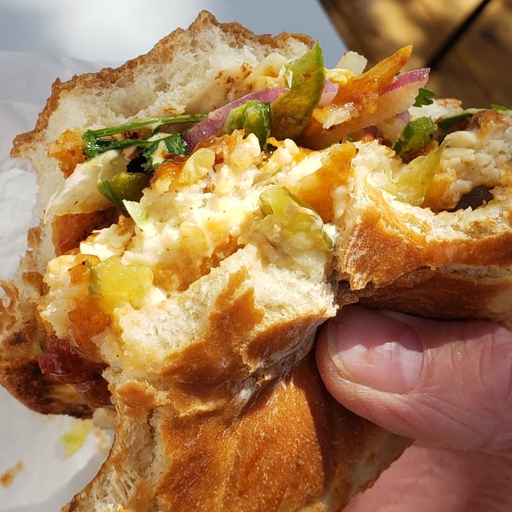 review photo of STALK & SPADE Spicy Sriracha Chick'n shared by @ambularfortheanimals on 29 Apr 2021 - review