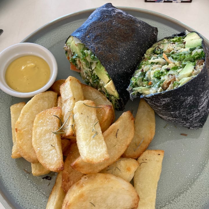 photo of Eat.Surf.Yoga Lifestyle Centre Independently Blended Health Cafe Surf Africa The Studio Glencairin Wrap shared by @tthornhill on  20 Feb 2021 - review