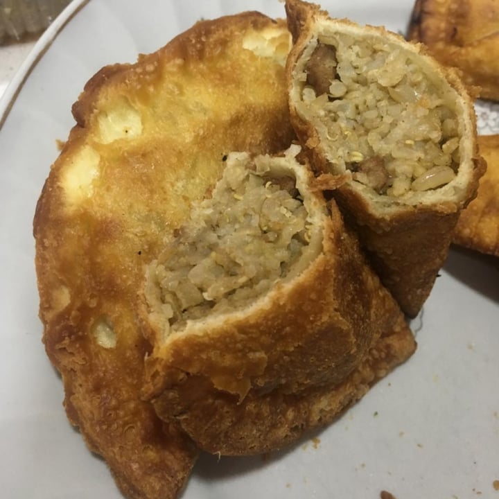 photo of Vegan'us Empanada shared by @vtopia on  27 May 2020 - review