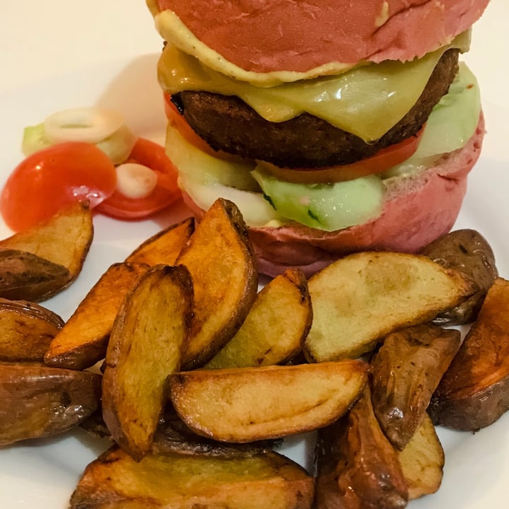 review photo of Beyond Meat Beyond Burger Plant-Based Patties shared by @vforveganista on 15 Apr 2021 - review