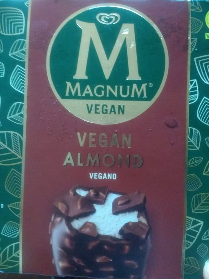 photo of Magnum Magnum Vegan Almond shared by @eve070 on  03 Nov 2019 - review