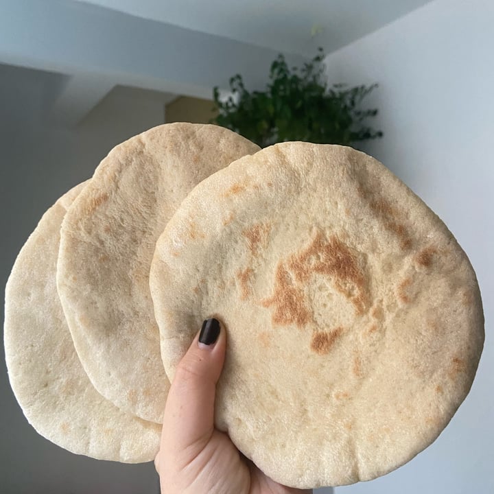 photo of Falafeño Pan pita shared by @ilse on  01 Sep 2022 - review