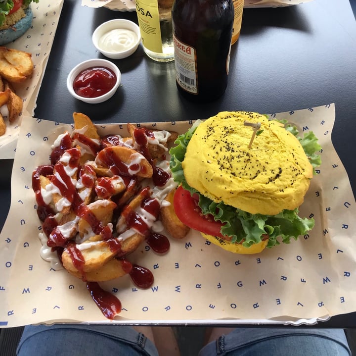 review photo of Flower Burger Cheesy Cecio shared by @stefanokalo on 09 Aug 2020 - review