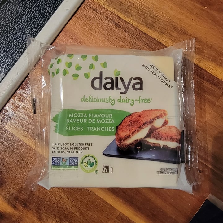 review photo of Daiya Mozzarella Style Slices shared by @potatoharvey on 17 Nov 2021 - review
