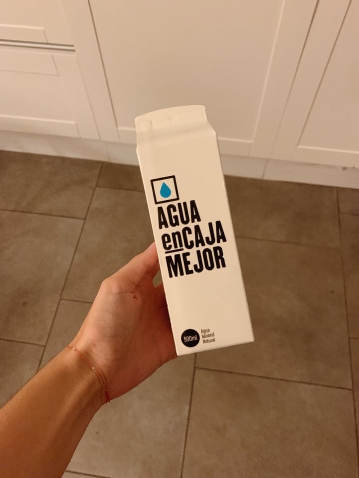 review photo of Agua en caja mejor Agua En Caja Mejor shared by @mireiaraga on 18 Oct 2019 - review