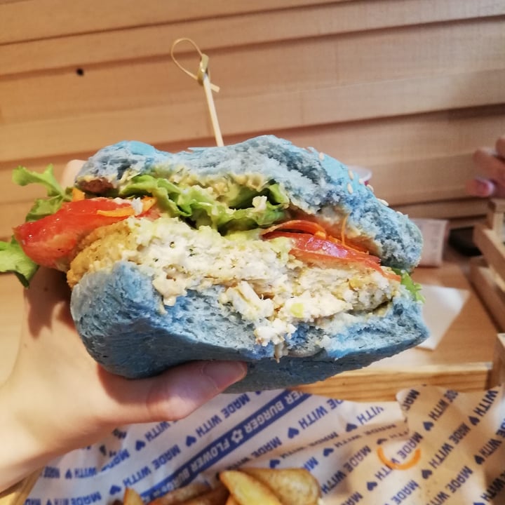 photo of Flower Burger Ocean burger shared by @omsohum on  29 Oct 2020 - review