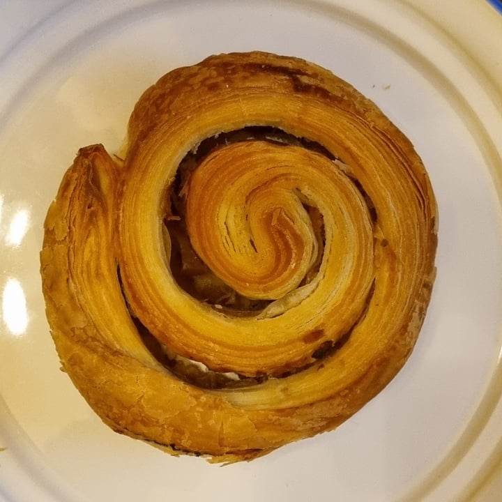 review photo of Craft Vegan Bakery Roll Saborizado De Cebolla shared by @beto71 on 24 Sep 2021 - review