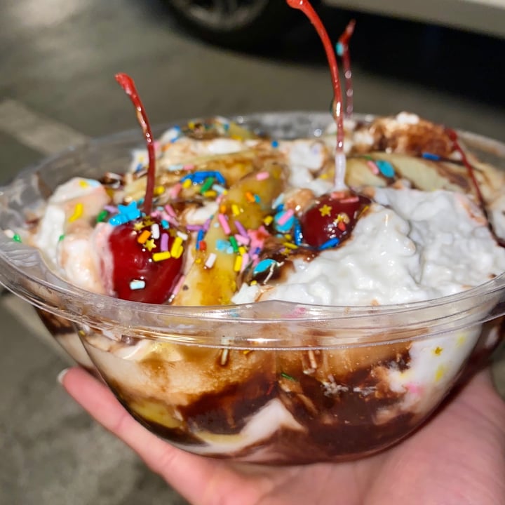 photo of Monty's Good Burger birthday bowl shared by @kimvillaneda on  26 Feb 2021 - review