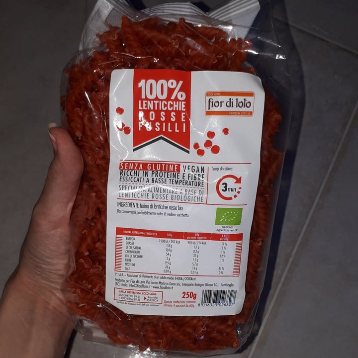 photo of Fior di Loto 100% fusilli lenticchie rosse shared by @giuliasmart on  22 Aug 2022 - review