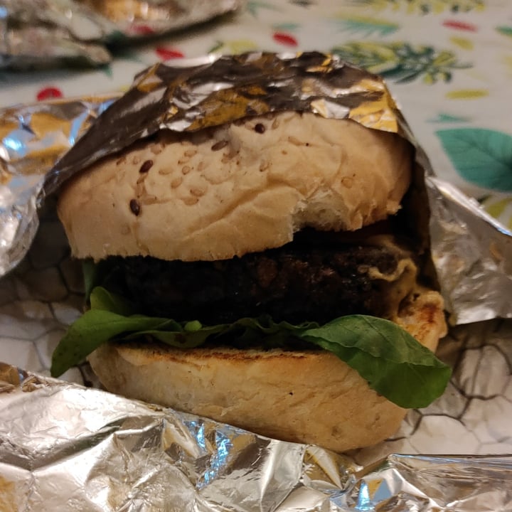 photo of Crisana Plant Based (Delivery y Take Away) Burger Vegana shared by @caropou on  07 Feb 2022 - review
