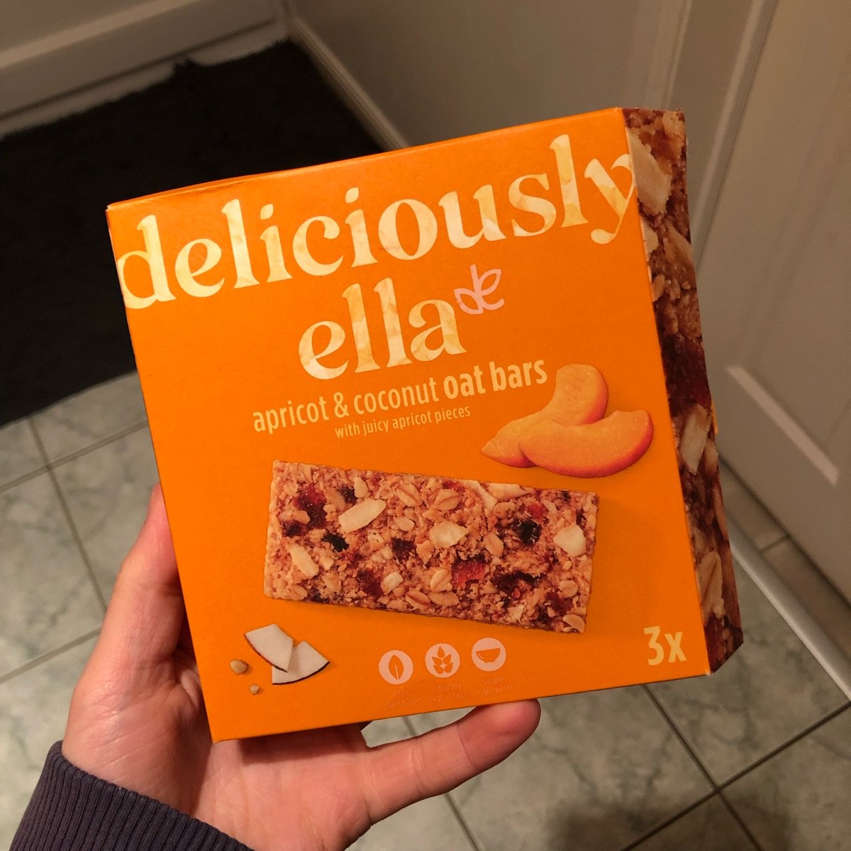 Deliciously Ella Apricot Coconut Oat Bar Reviews abillion