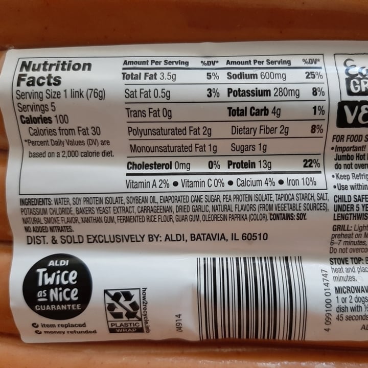 review photo of Earth Grown Meatless Jumbo Hot Dog shared by @chris10091 on 26 May 2020 - review