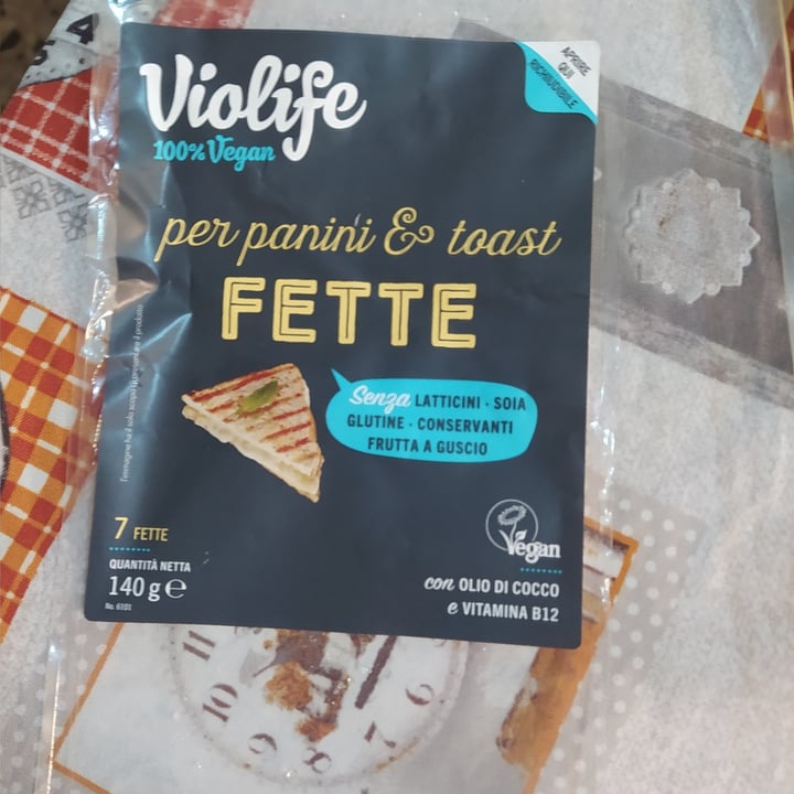 photo of Violife Fette per panini e toast shared by @laurtita398 on  15 Dec 2021 - review