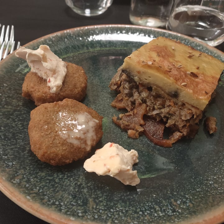 photo of Verdechiaro Moussaka con funghi e salsiccia veg +polpette di miglio shared by @denisg on  20 Apr 2022 - review