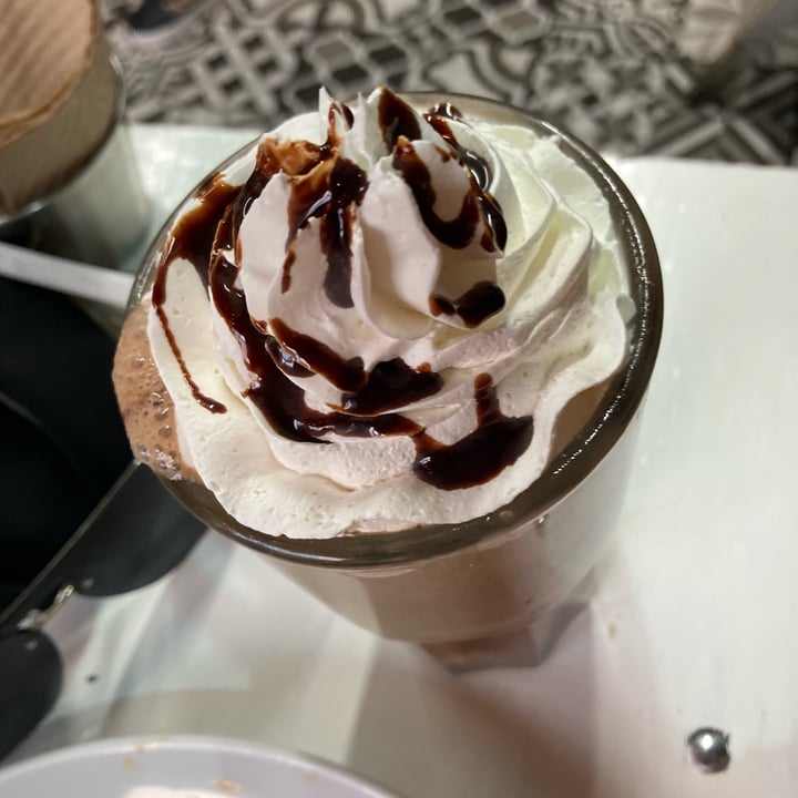 review photo of Vegamo MX Malteada Oreo shared by @veganskater on 07 May 2022 - review