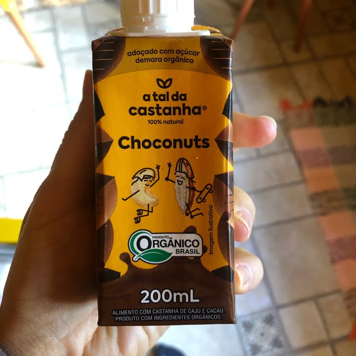 photo of A Tal da Castanha Choconuts shared by @veganizandotheworld on  12 May 2022 - review