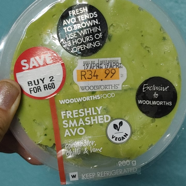 photo of Woolworths Freshly smashed avo and chilli shared by @candimcg on  15 Apr 2021 - review