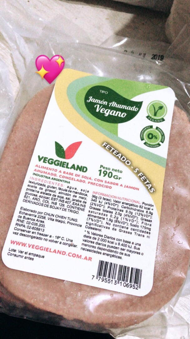 photo of Veggieland Jamón Ahumado Vegano 1kg shared by @worldgreen on  29 Sep 2019 - review