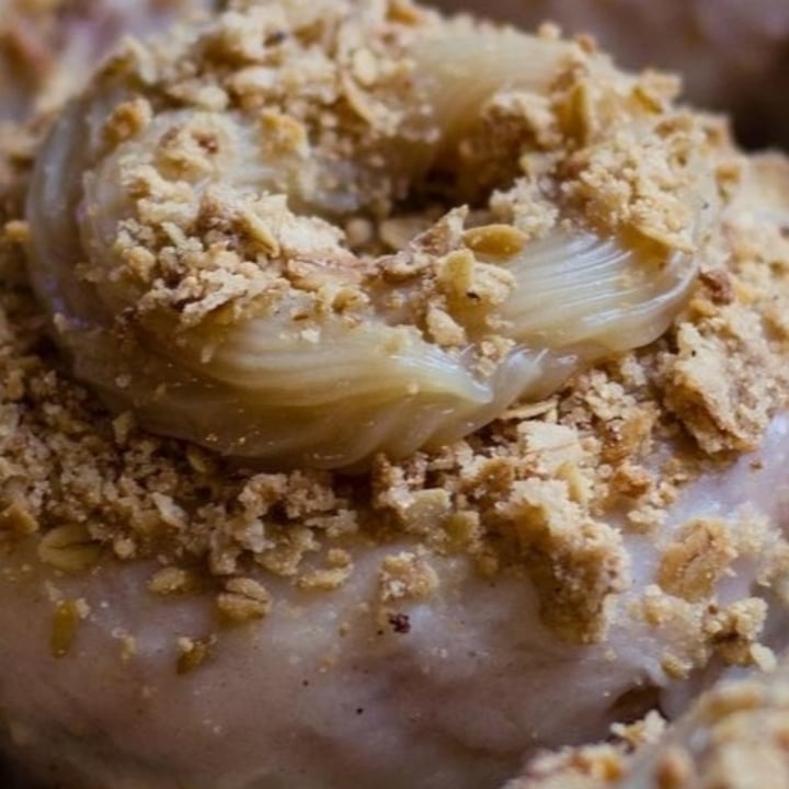 photo of Grumpy & Runt | Little Deli & Donuts Maple pecan swirl shared by @nickyv on  04 Apr 2021 - review