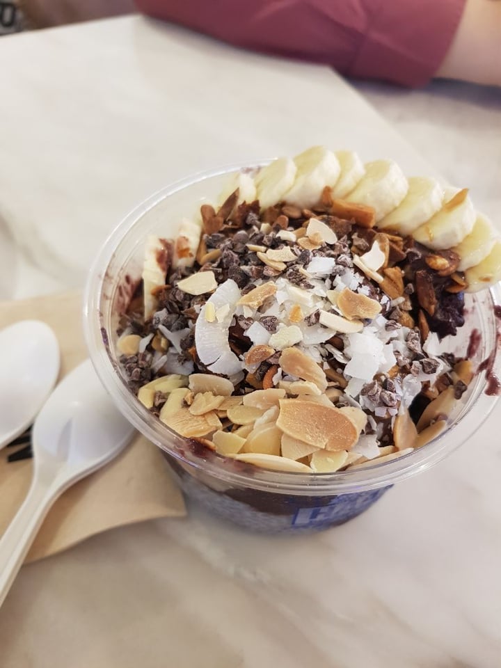 photo of Haakon Superfoods and Juice Nut butter açaí bowl shared by @far3ana on  17 Mar 2020 - review