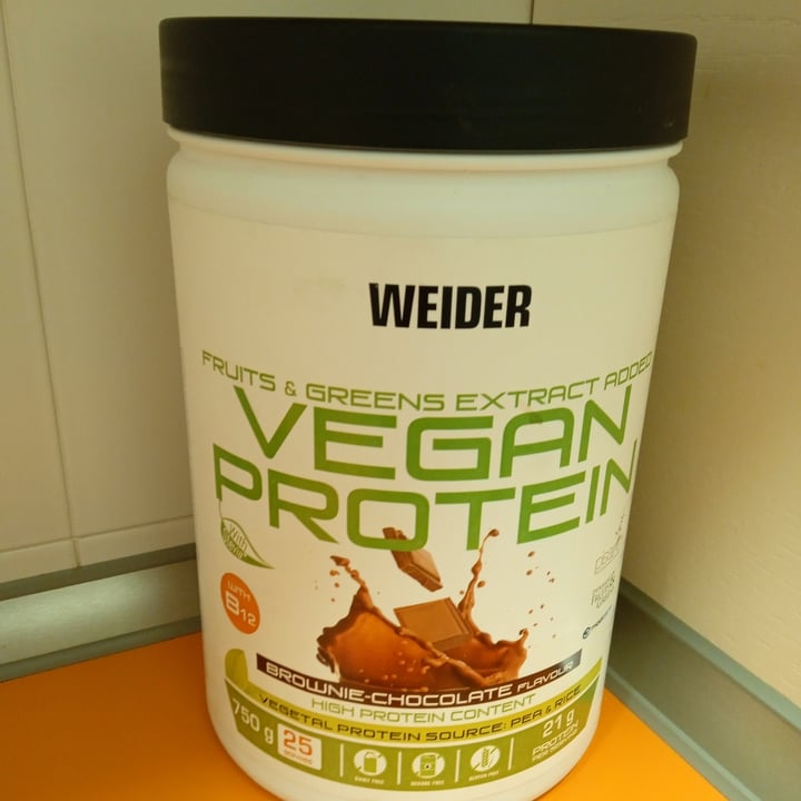 photo of Weider Proteína en polvo sabor chocolate shared by @saradg88 on  16 May 2022 - review