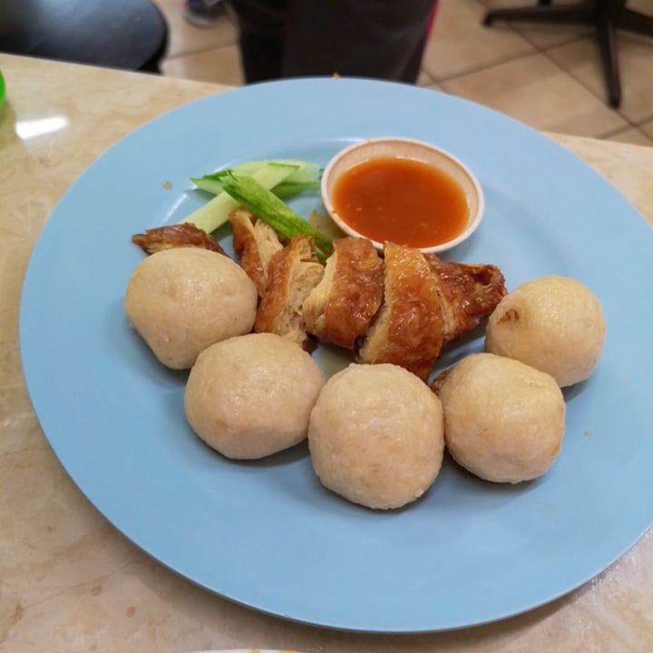photo of Shui Xian Su Shi Yuan Vegetarian Veg Chicken Rice Ball shared by @serenat on  28 Dec 2019 - review