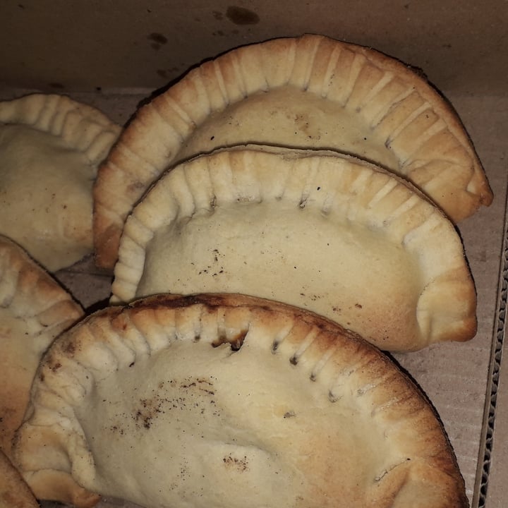 review photo of TAHIEL VEGANO Empanadas De Picadillo shared by @marimoyano on 31 Aug 2020 - review