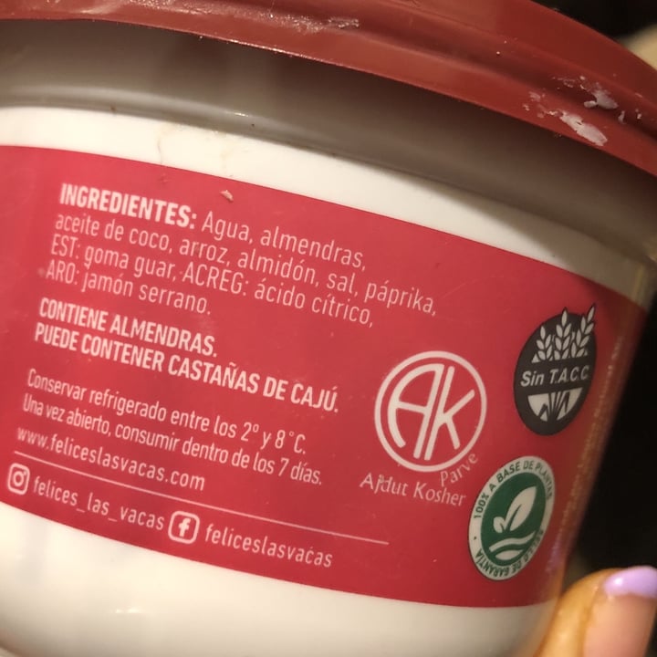review photo of Felices Las Vacas Queso Untable de Almendras sabor Jamón Serrano shared by @morenopriscila05 on 10 May 2022 - review