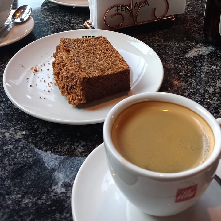 review photo of FERRARA Buenos Aires Budín De Banana Vegano shared by @altsca on 08 Aug 2022 - review