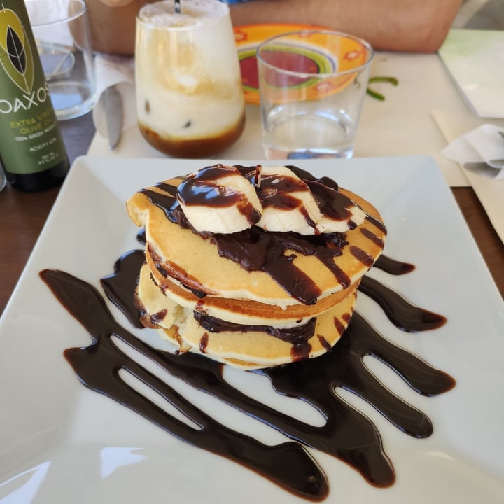 photo of Let’s Vegan Rethymno Restaurant Pancakes With Chocolate Syrup shared by @chenchen on  14 Sep 2021 - review