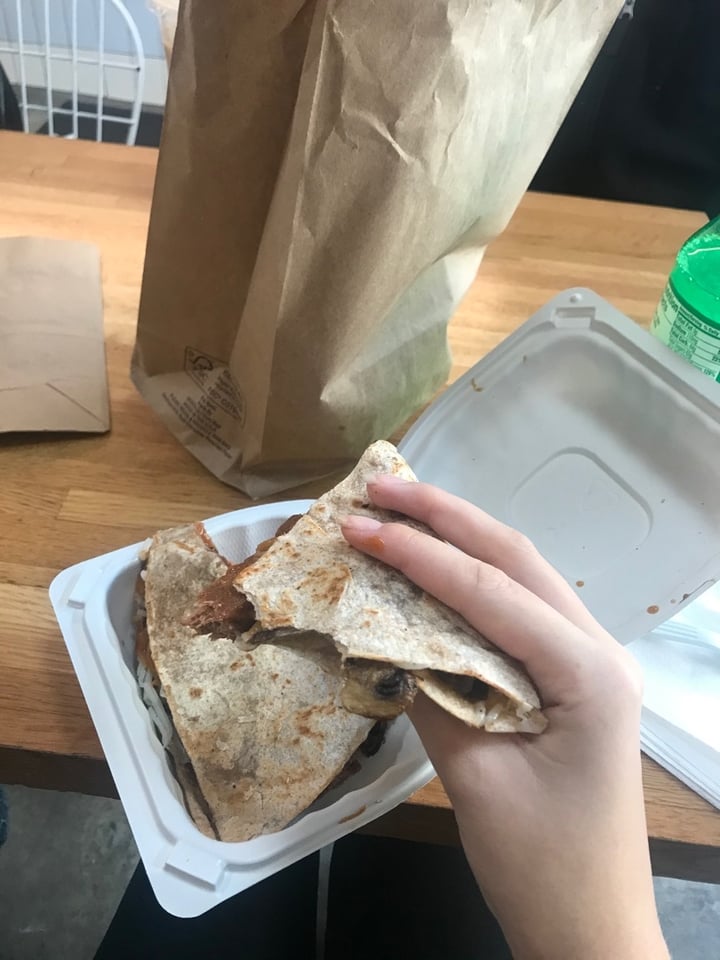 review photo of VLife NYC Barbecue Carne Quesadilla shared by @jadas on 17 Nov 2019 - review