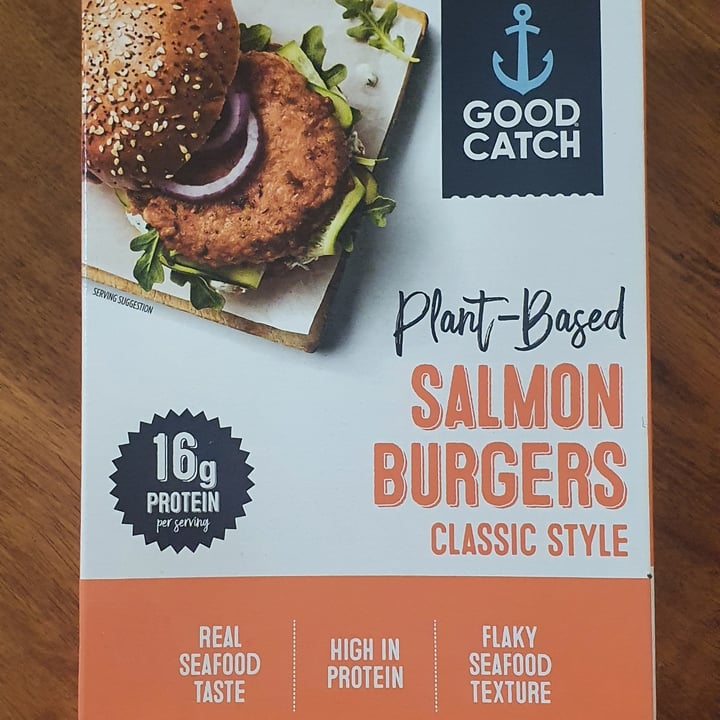 photo of Good Catch Plant Based Salmon Burgers Classic Style shared by @aaronjooste on  20 Sep 2022 - review