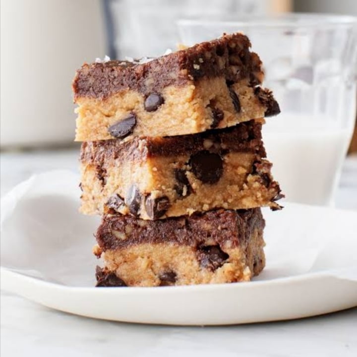 review photo of Woolworths Melrose Arch Vegan Brownies shared by @silentcreep on 08 Aug 2020 - review