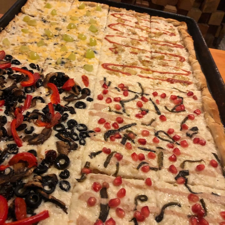 photo of Veggino's Pizza Pizza V4 shared by @scarlettvegana on  09 Dec 2020 - review