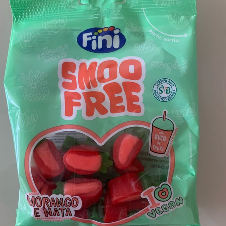 photo of Fini Smoo Free Morango e Nata shared by @brunacamposgon on  11 Dec 2022 - review