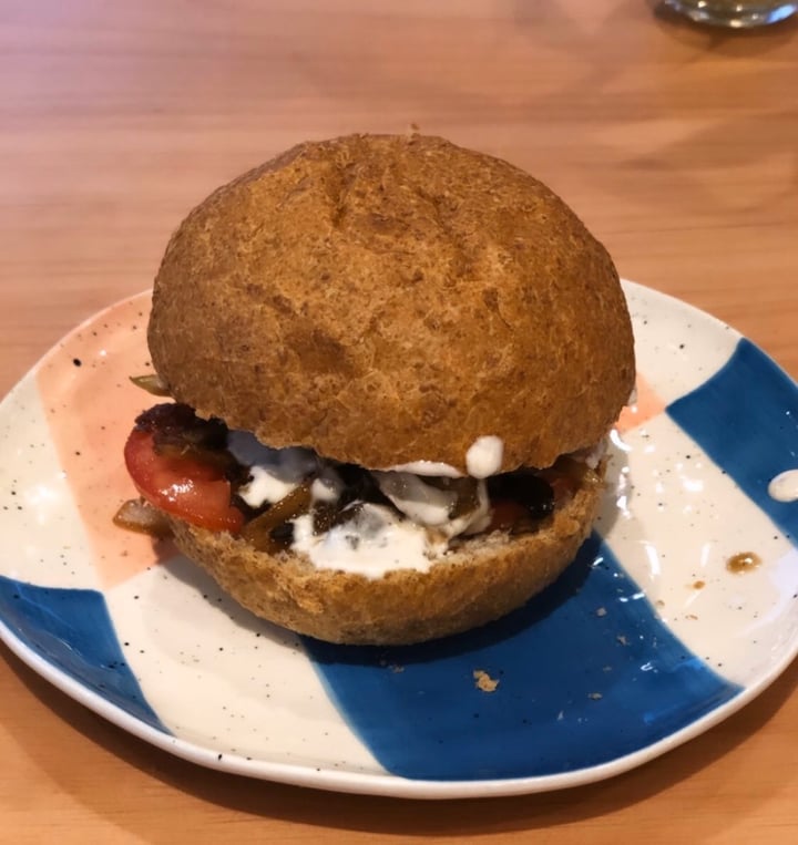 review photo of Raw Café Portobello Sandwich shared by @mechifuz on 24 Feb 2020 - review