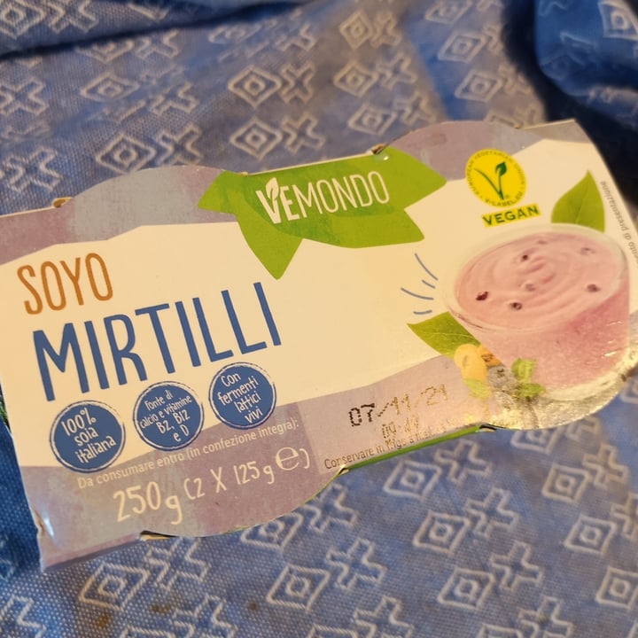 photo of Vemondo yogurt al mirtillo shared by @maripina on  04 Oct 2021 - review