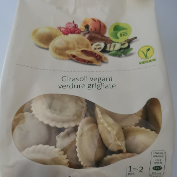 photo of Migros V-Love Girasoli Vegani shared by @caihe on  25 Sep 2022 - review