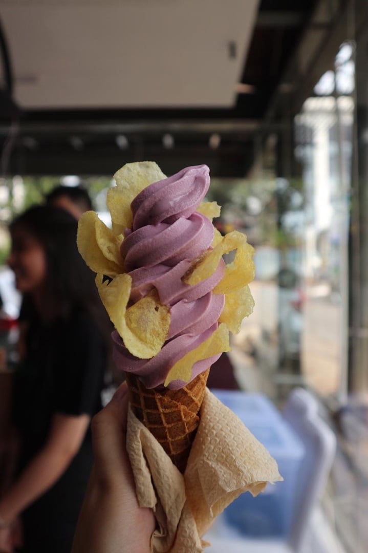 photo of Lococo Creamery Uh Bae Crunch shared by @ezrapriscilla on  09 Dec 2019 - review