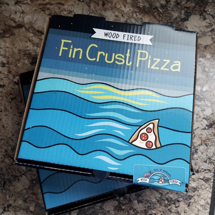 photo of Fin Crust Pizza Meet Me in Las Vegan shared by @veganonvanisle on  21 Mar 2021 - review