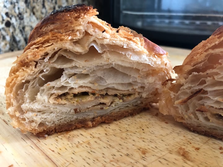 photo of Hazel & Jade Bakery Ham n Cheese Croissant shared by @bandita on  20 Oct 2019 - review