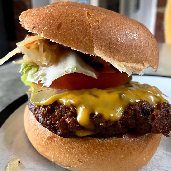 review photo of Rudy's Dirty Vegan Diner Dirty burger shared by @veganonthemove on 14 Jun 2021 - review