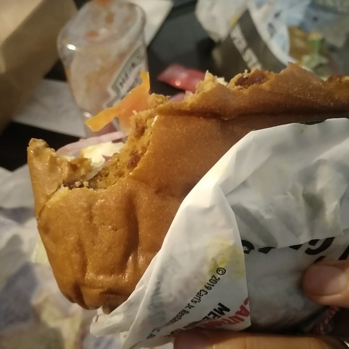 photo of Carl's Jr. Veggie Burger shared by @adylobe on  18 Aug 2021 - review
