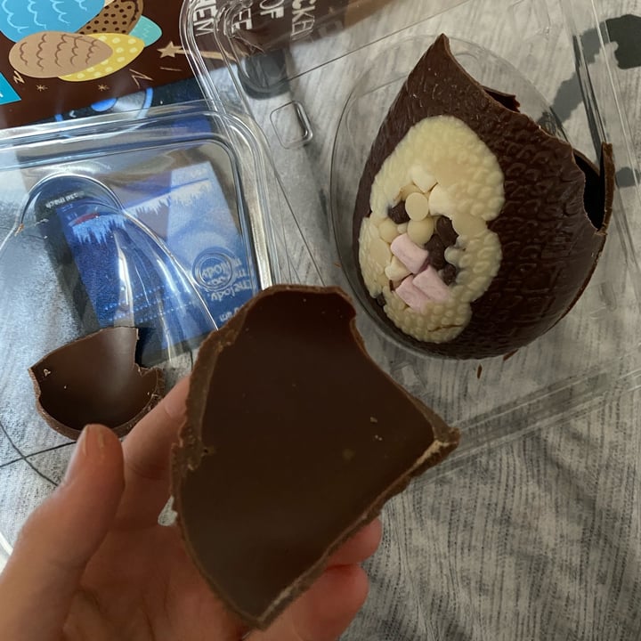 photo of Moo Free Choccy Eggsplosion Easter Egg shared by @bethany0990 on  29 Apr 2022 - review