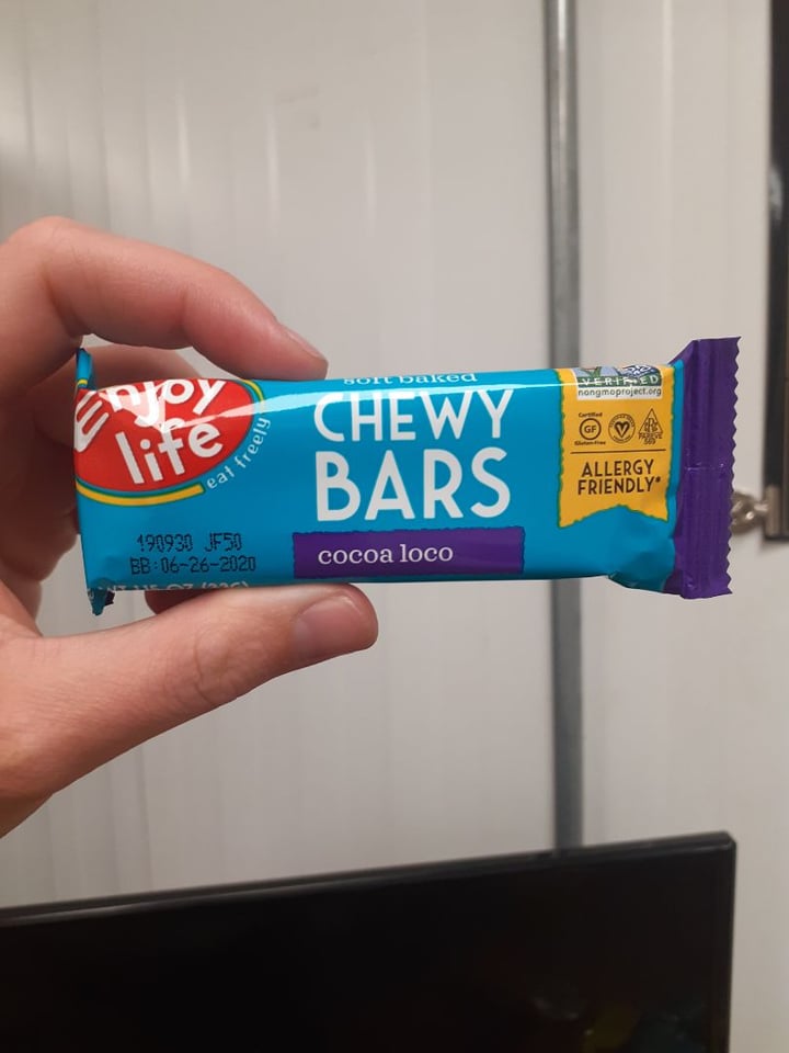 photo of Enjoy Life Soft Baked Chewy Bars Cocoa Loco shared by @savvysweetpotato on  27 Mar 2020 - review