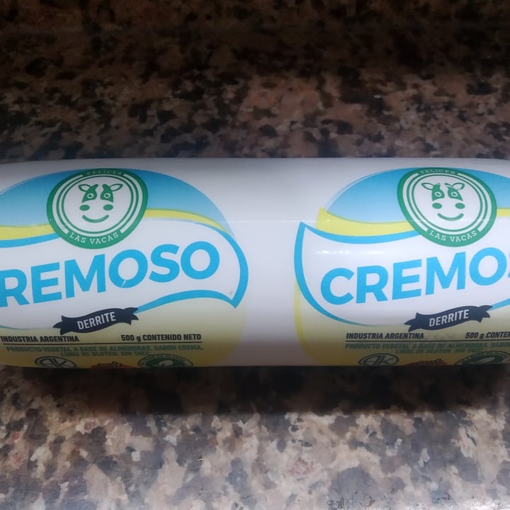 review photo of Felices Las Vacas Queso Cremoso en Cilindro shared by @veganmau on 31 Oct 2021 - review