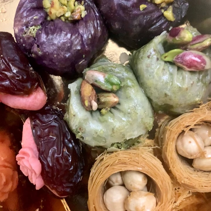 review photo of Pasticceria Mourad Vassoio misto shared by @xhuveg on 05 Nov 2022 - review