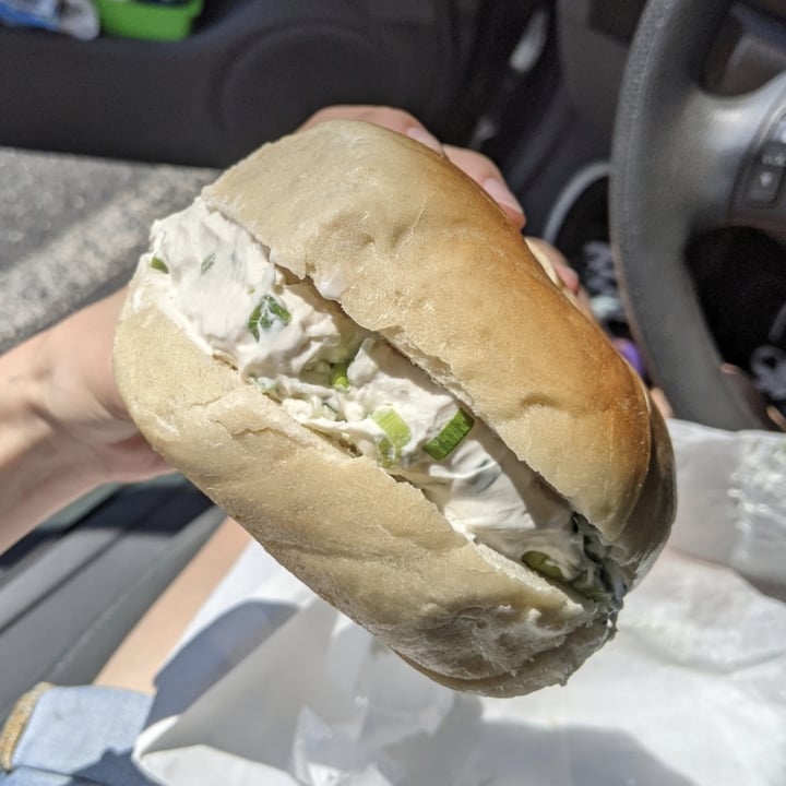 photo of Baron's Bagels - Point Pleasant Scallion Tofu Cream cheese shared by @mosquito on  07 Apr 2022 - review